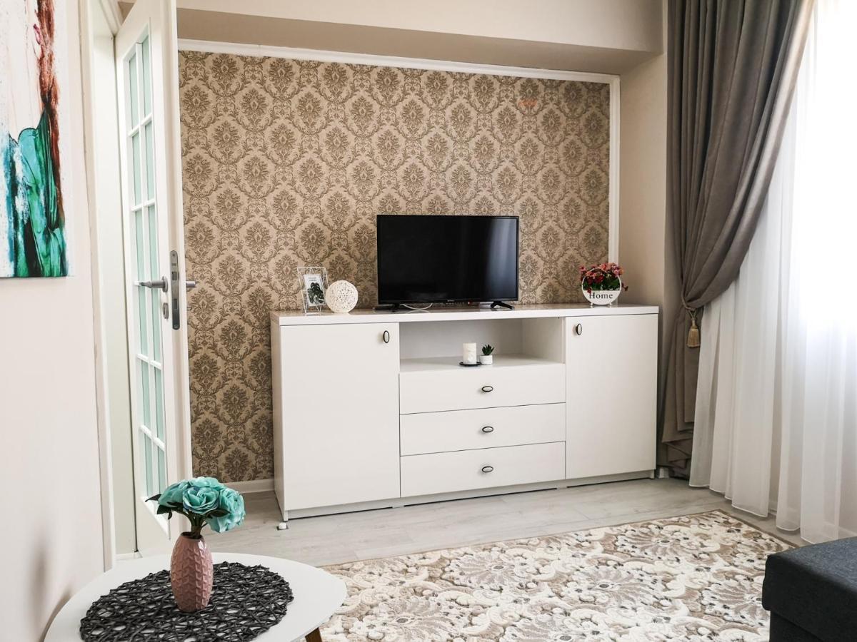 Yns Apartaments Ясси Екстер'єр фото